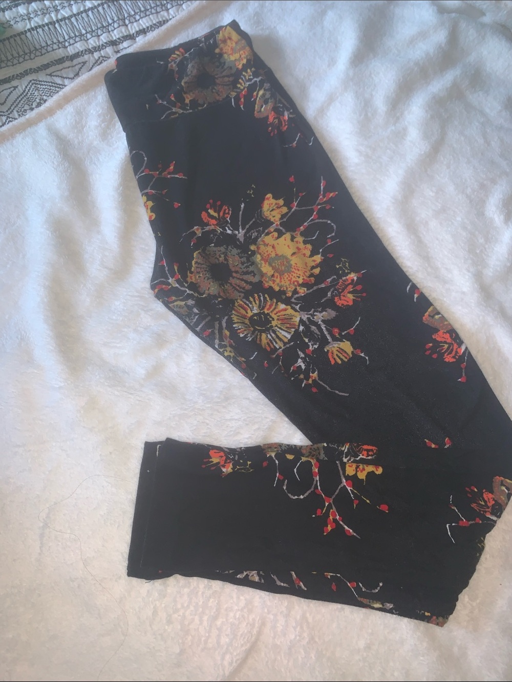 LuLaroe Dandelion Print leggings